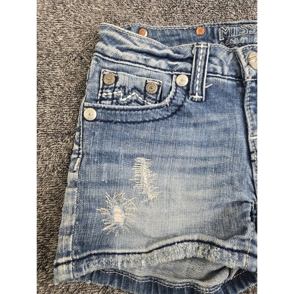 Miss Me Girls Denim Distressed Embroidered Jean Shorts Size 14 - Picture 3 of 11